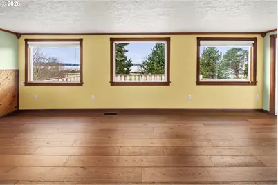 886 Florence Ave, Astoria, OR 97103 - Photo 21