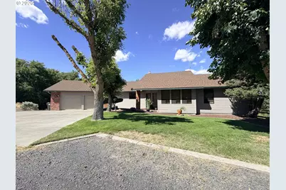 29843 Royce Ln, Hermiston, OR 97838 - Photo 1