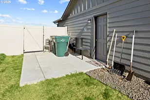 4 Gregory St, Milton-Freewater, OR 97862 - Photo 37
