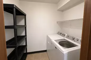 7661 N Vancouver Ave, Portland, OR 97217 - Photo 5