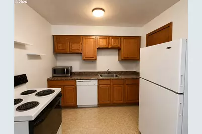 7661 N Vancouver Ave, Portland, OR 97217 - Photo 3