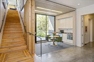 4262 SE Belmont St, Portland, OR 97215 - Photo 3