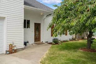 2395 88th Ave NE, Salem, OR 97305 - Photo 3