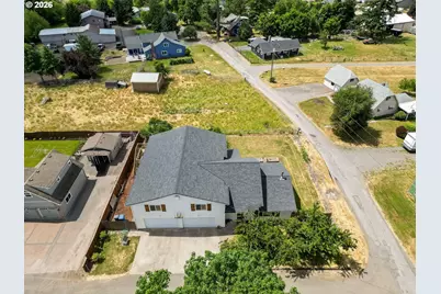 2395 88th Ave NE, Salem, OR 97305 - Photo 5