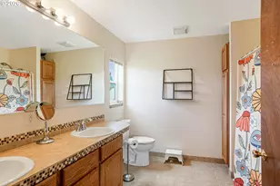 2395 88th Ave NE, Salem, OR 97305 - Photo 35