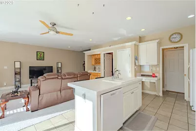 8709 NE 17th St, Vancouver, WA 98664 - Photo 13