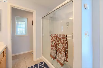 8709 NE 17th St, Vancouver, WA 98664 - Photo 29