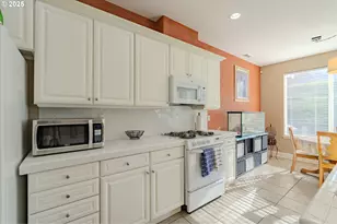 8709 NE 17th St, Vancouver, WA 98664 - Photo 15