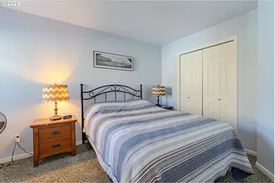 8709 NE 17th St, Vancouver, WA 98664 - Photo 21