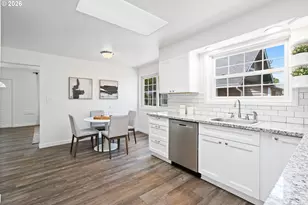 6820 N Delaware Ave, Portland, OR 97217 - Photo 17