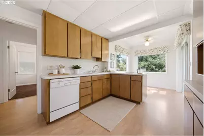 9017 NW 21st Ave, Vancouver, WA 98665 - Photo 13