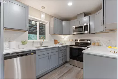 32900 SE Colorado Rd, Sandy, OR 97055 - Photo 11