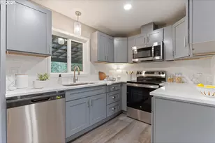 32900 SE Colorado Rd, Sandy, OR 97055 - Photo 11