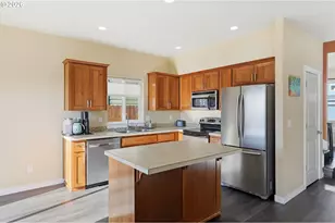 5452 Pranz Pl, Eugene, OR 97402 - Photo 15