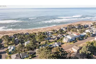 4641 SW Coast Ave, Lincoln City, OR 97367 - Photo 45