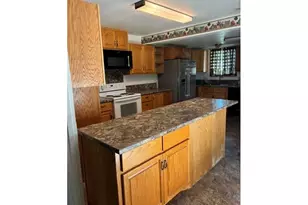 3041 SW Jay Ave, Pendleton, OR 97801 - Photo 5