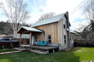 302 S Alder St, Wallowa, OR 97885 - Photo 5