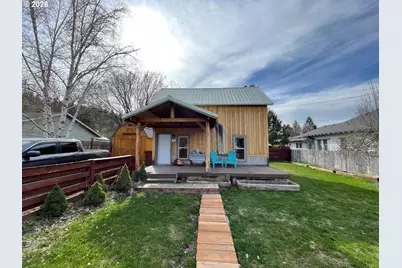 302 S Alder St, Wallowa, OR 97885 - Photo 3