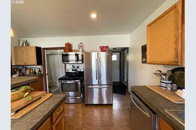 302 S Alder St, Wallowa, OR 97885 - Photo 21