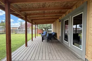 302 S Alder St, Wallowa, OR 97885 - Photo 9