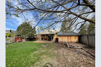 302 S Alder St, Wallowa, OR 97885 - Photo 13