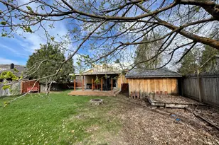 302 S Alder St, Wallowa, OR 97885 - Photo 13