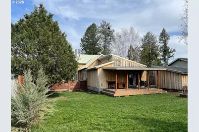 302 S Alder St, Wallowa, OR 97885 - Photo 11