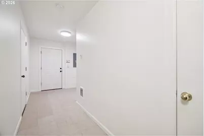 2327 SE Lee Ln, Portland, OR 97233 - Photo 5