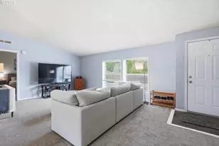 1283 NE 17th Ave, Hillsboro, OR 97124 - Photo 5