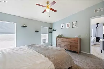 1283 NE 17th Ave, Hillsboro, OR 97124 - Photo 13