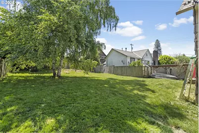 410 E D St, Rainier, OR 97048 - Photo 27