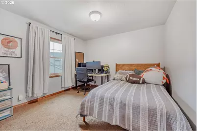 1555 S Evergreen St, Canby, OR 97013 - Photo 21