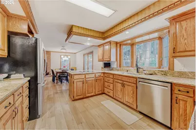 1555 S Evergreen St, Canby, OR 97013 - Photo 11