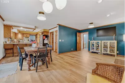 1555 S Evergreen St, Canby, OR 97013 - Photo 9