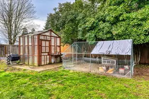 1555 S Evergreen St, Canby, OR 97013 - Photo 29