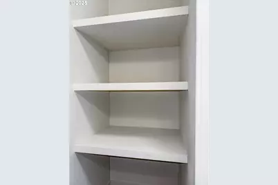 809 SW Crestview Way, Troutdale, OR 97060 - Photo 25