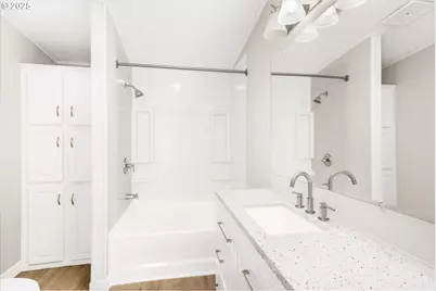 809 SW Crestview Way, Troutdale, OR 97060 - Photo 19