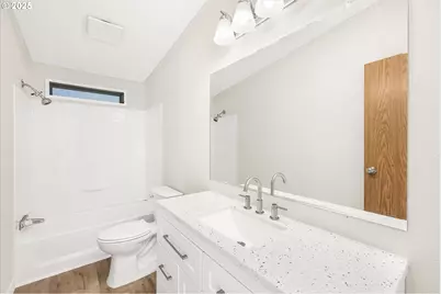 809 SW Crestview Way, Troutdale, OR 97060 - Photo 23