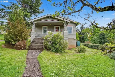 700 Oak St, Silverton, OR 97381 - Photo 1