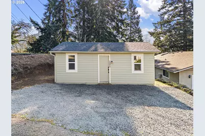 295 E C Ave, Drain, OR 97435 - Photo 5