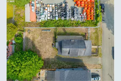 1138 Oregon Ave, Coos Bay, OR 97420 - Photo 35