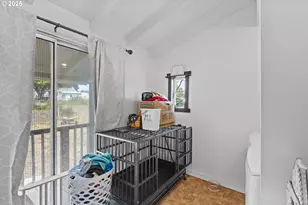 1138 Oregon Ave, Coos Bay, OR 97420 - Photo 17