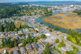 1138 Oregon Ave, Coos Bay, OR 97420 - Photo 37