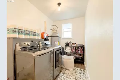 1386 Avenue U #1, Seaside, OR 97138 - Photo 13