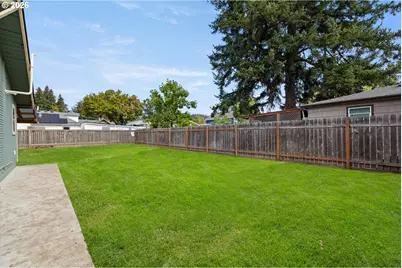 9929 SE Brandeis St, Clackamas, OR 97015 - Photo 23
