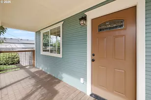 9929 SE Brandeis St, Clackamas, OR 97015 - Photo 5