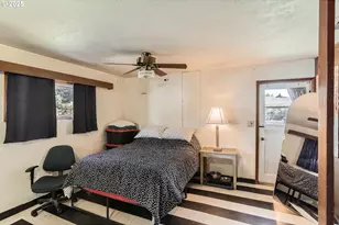 14031 SE Rhone St, Portland, OR 97236 - Photo 13