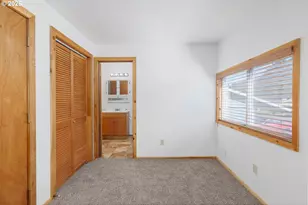 691 SE Jetty Ave, Lincoln City, OR 97367 - Photo 27