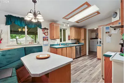 1206 N US Highway 197, Maupin, OR 97037 - Photo 5