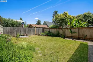 5325-5327 NE Davis St, Portland, OR 97213 - Photo 25